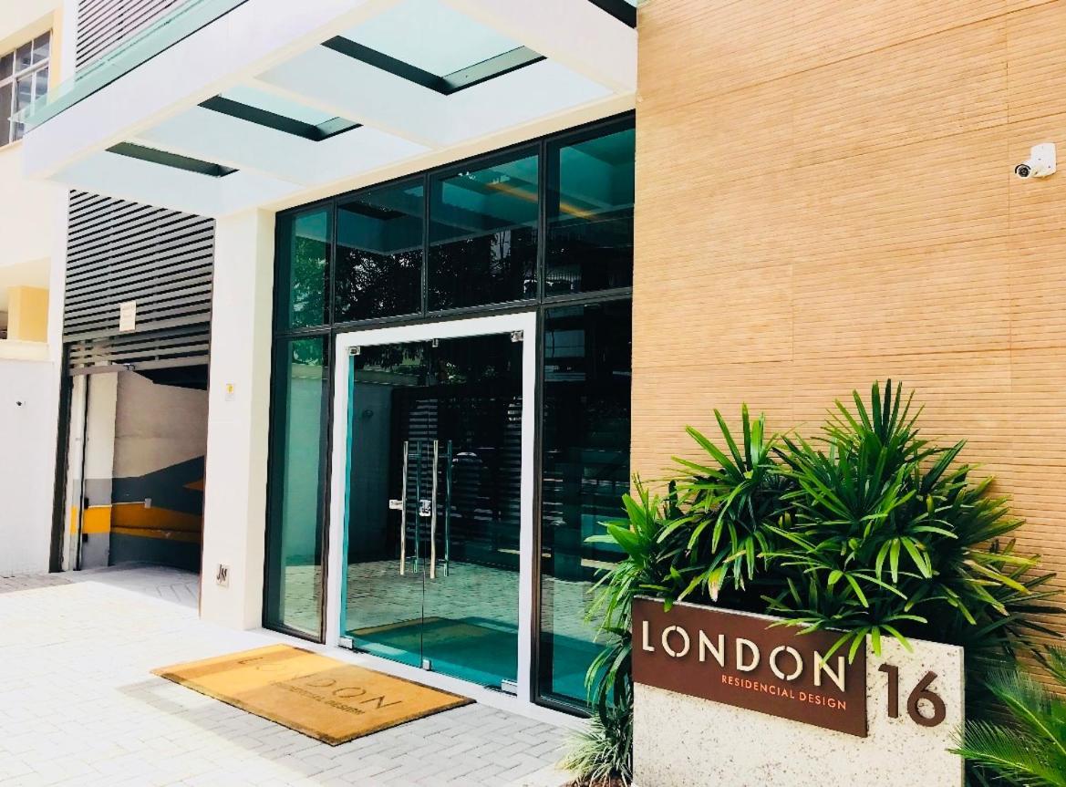 Loft London, Charme E Estilo No Coracao De Icarai Apartment นิเตรอย ภายนอก รูปภาพ